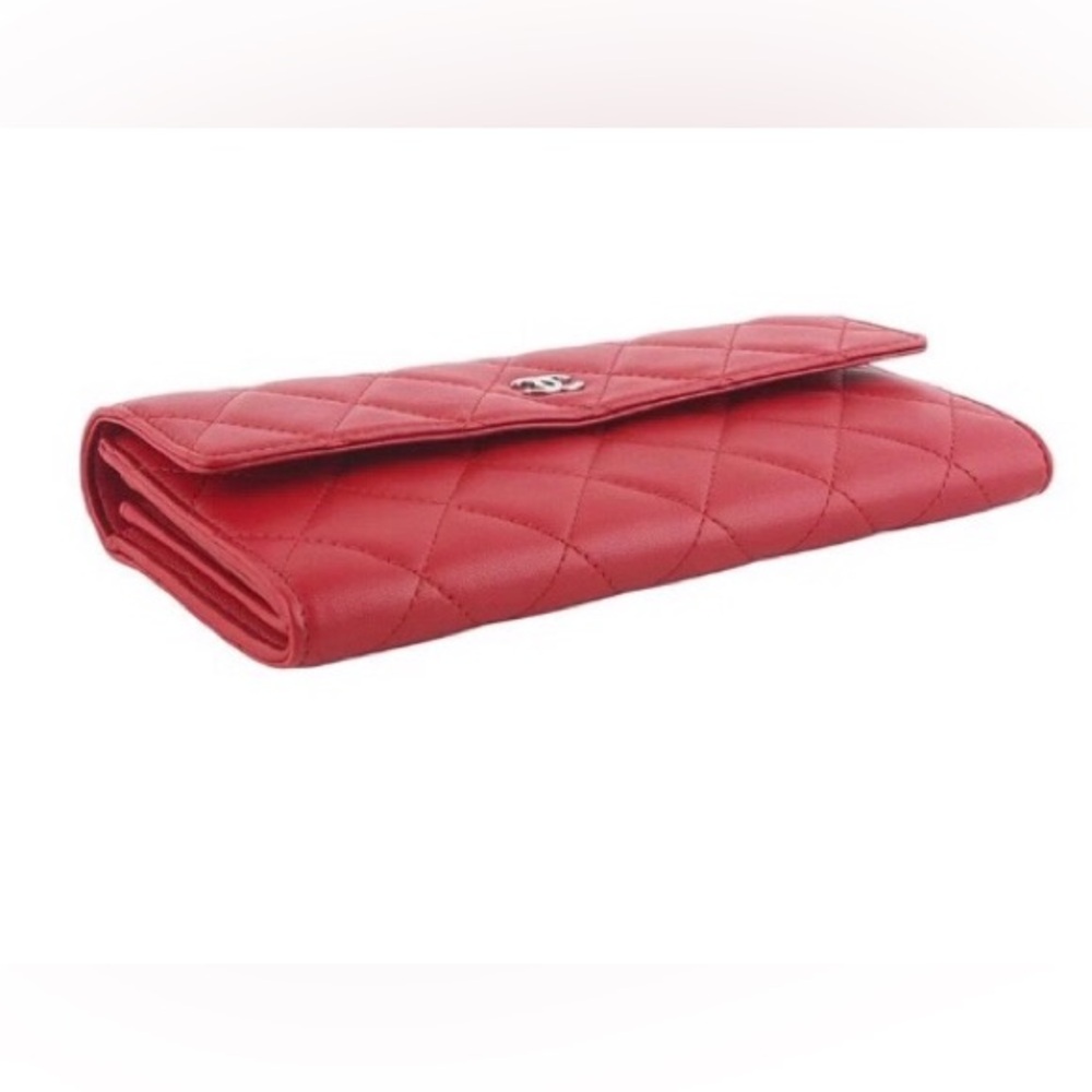 Chanel Quilted Red Wallet with Silver Logo - Picture 15 of 15